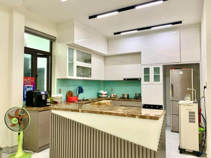 Bán biệt thự mặt tiền đường số 15 P. An Phú diện tích: 10x20m hầm 2 lầu sân thượng