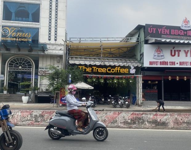 Cho thuê mặt bằng đường Lê Trọng Tấn