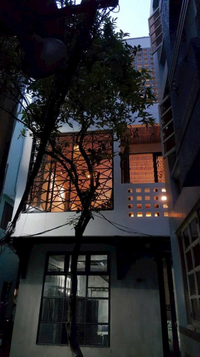 Cho thuê nhà đường Nguyễn Văn Nguyễn Quận 1