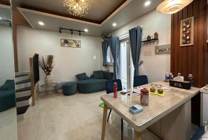 Cho thuê nhà đường Nguyễn Thị Minh Khai Quận 1