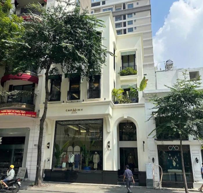 Cho thuê nhà hẻm 74 đường Hai Bà Trưng Quận 1
