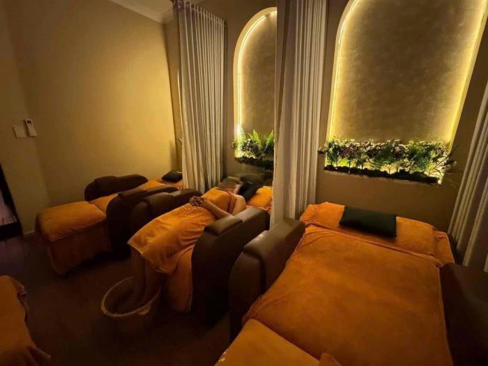 Cho thuê nhà đường hẻm 18Bis Nguyễn Thị Minh Khai Quận 1
