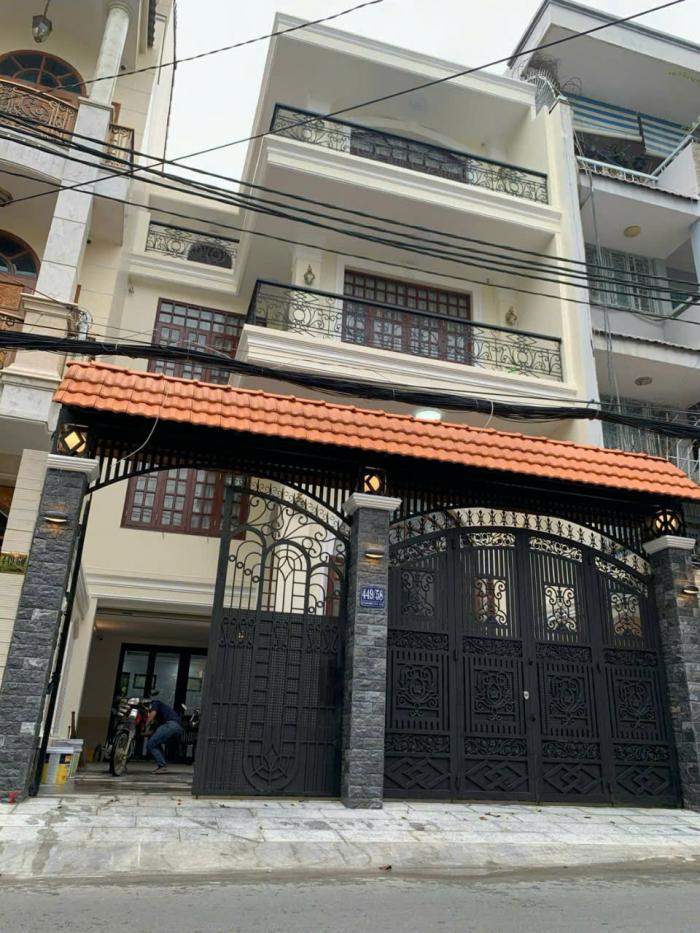 Cho thuê nhà đường Sư Vạn Hạnh Quận 10