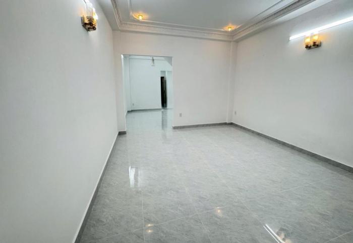 Cho thuê nhà đường Tô Hiến Thành Quận 10
