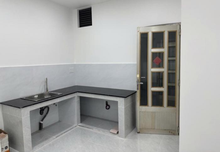 Cho thuê nhà đường Tô Hiến Thành Quận 10