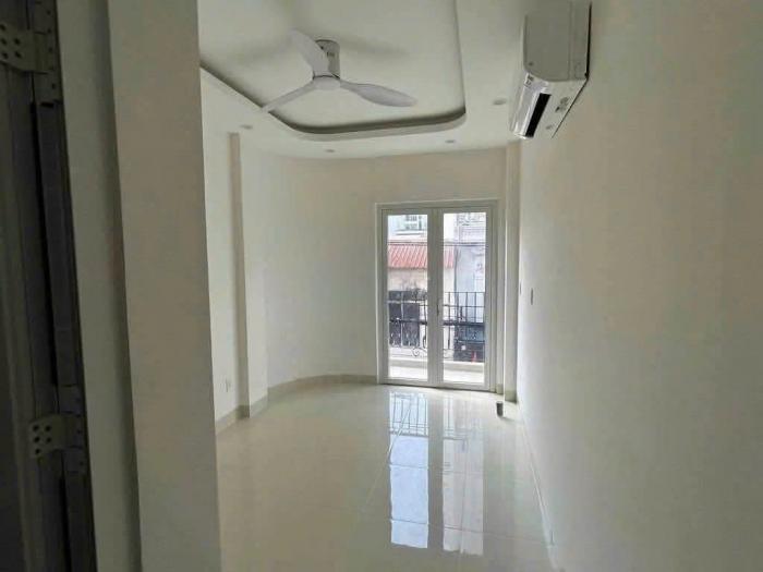 Cho thuê nhà đường Cách Mạng Tháng 8 Quận 10