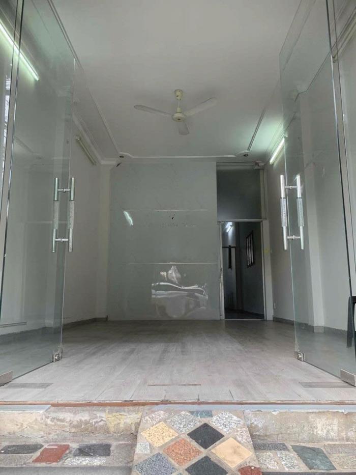 Cho thuê nhà hẻm 283 đường Cách Mạng Tháng 8 Quận 10