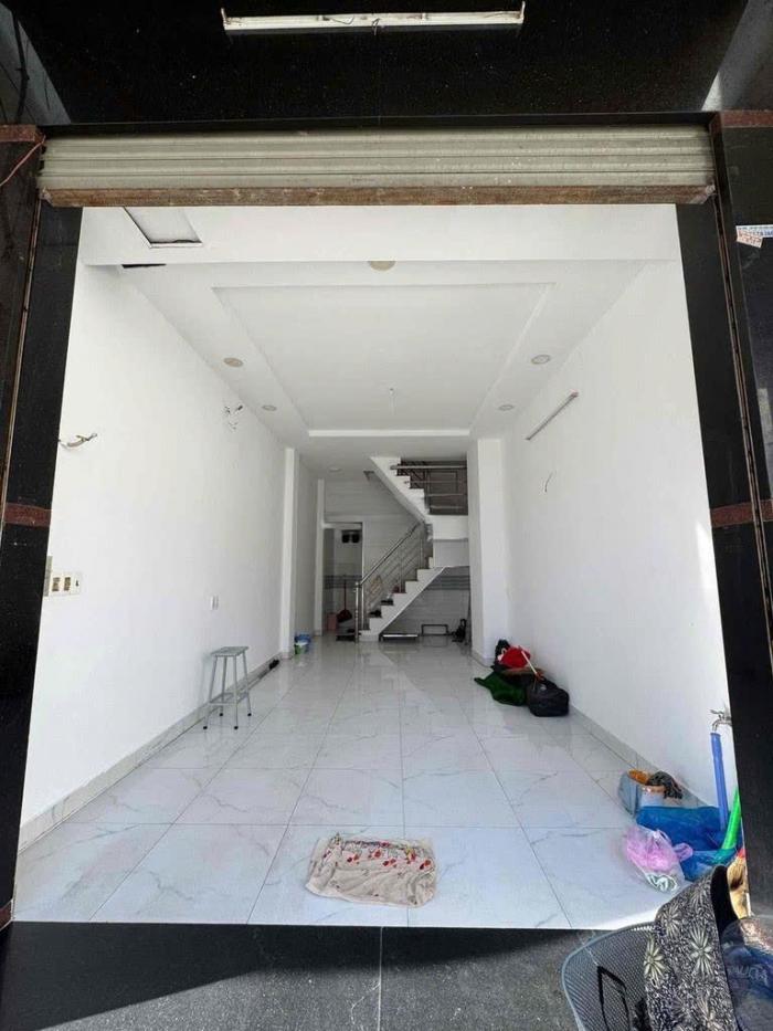 Cho thuê nhà mặt tiền 521A Cách Mạng Tháng 8 Quận 10