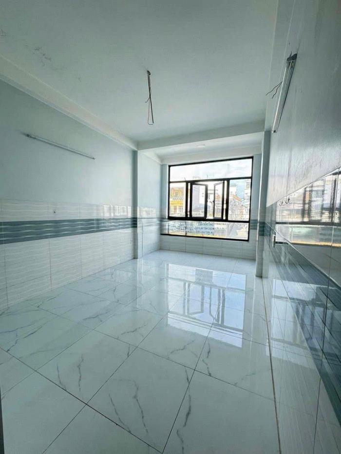 Cho thuê nhà mặt tiền 521A Cách Mạng Tháng 8 Quận 10