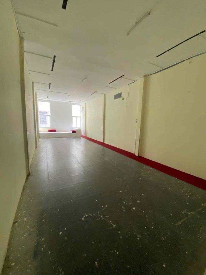 Cho thuê nhà hẻm 181 đường Ba Tháng Hai Quận 10
