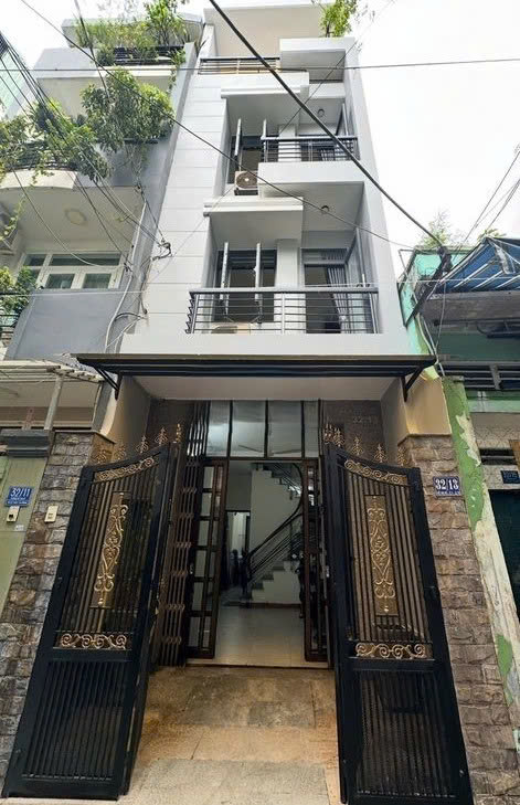 Cho thuê nhà hẻm 32 đường Hồ Thị Kỷ Quận 10