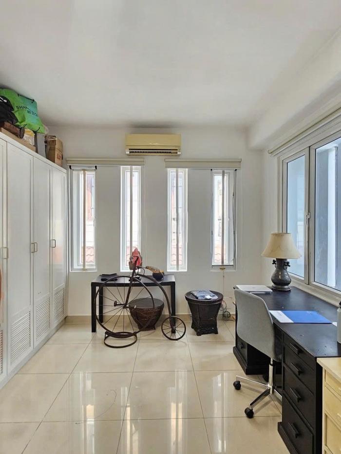 Cho thuê nhà đường Quốc Hương Quận 2
