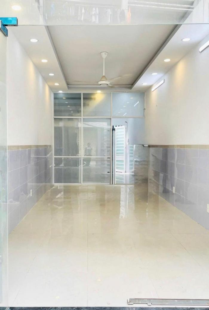 Cho thuê nhà hẻm 2 mặt tiên trước sau đường Võ Thị Sáu Quận 3