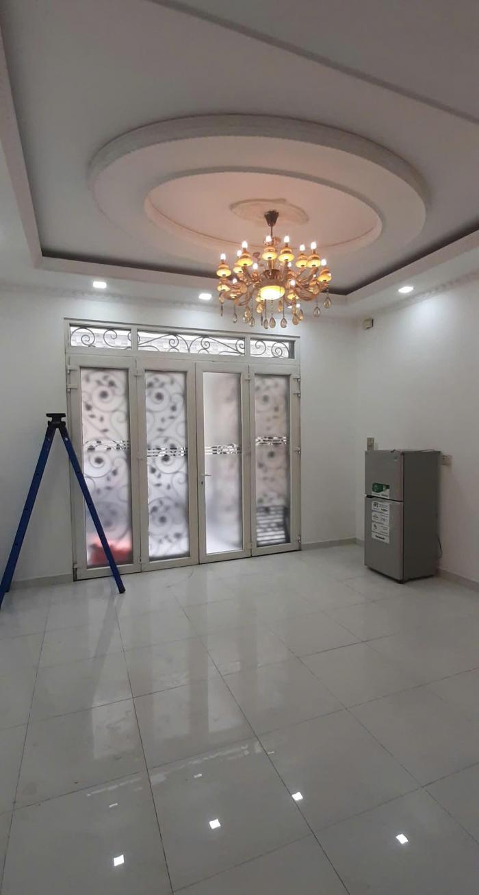 Cho thuê nhà hẻm 108 đường Trần Quang Diệu Quận 3