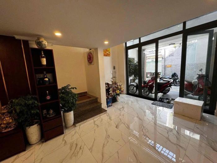 Cho thuê nhà hẻm 451 đường Hai Bà Trưng Quận 3