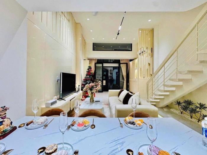 Cho thuê nhà hẻm 154 đường Lý Chính Thắng Quận 3