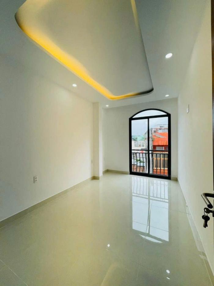 Cho thuê nhà nguyên căn hẻm xe hơi đường Trần Bình Trọng quận Bình Thạnh