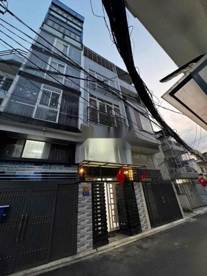 Cho thuê nhà hẻm xe tải đường Hoàng Hoa Thám quận Phú Nhuận
