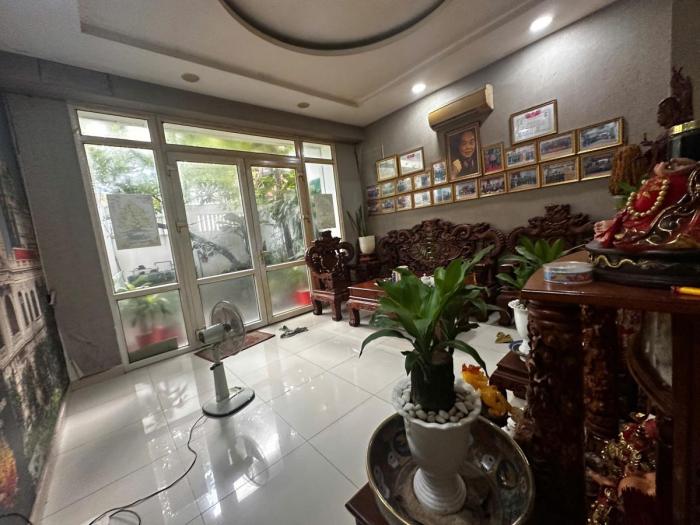 Cho thuê nhà đường Nguyễn Kiệm quận Phú Nhuận