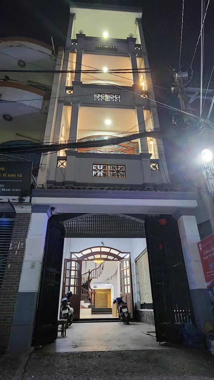 Cho Thuê Nhà Nguyên Căn Đường Trường Sơn Quận Tân Bình, Nhà Đẹp Giá Tốt