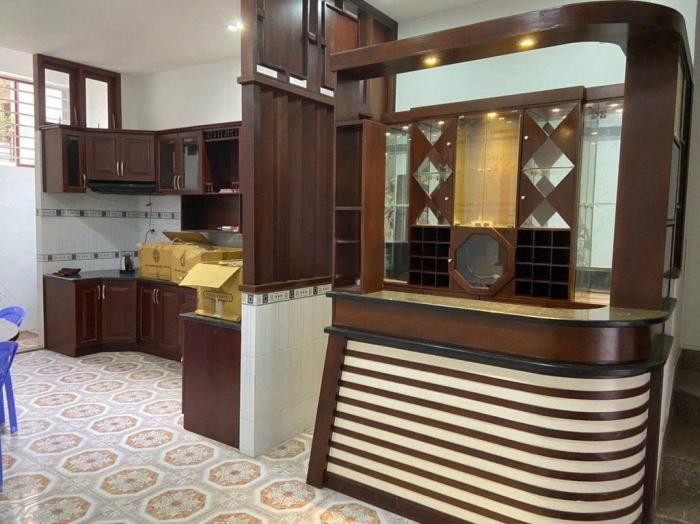 Cho thuê nhà hẻm xe hơi đường Hồng Hà Quận Tân Bình