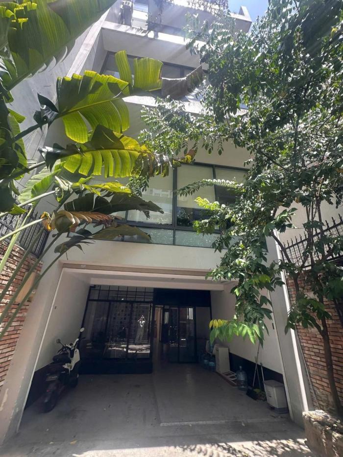 Cho thuê nhà đường Phổ Quang quận Tân Bình