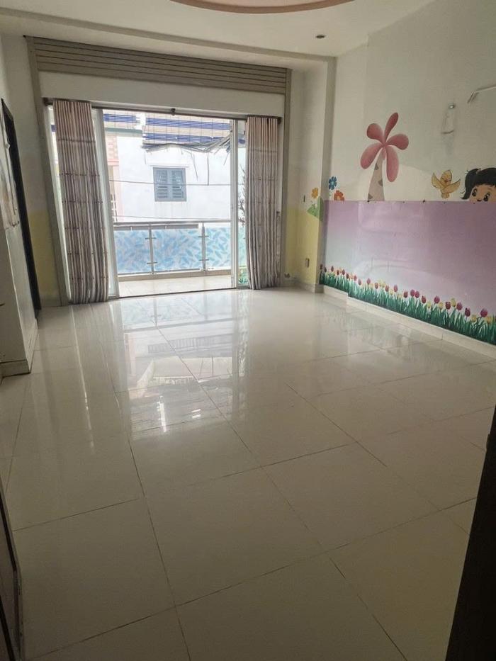 Cho thuê nhà đường Bạch Đằng quận Tân Bình