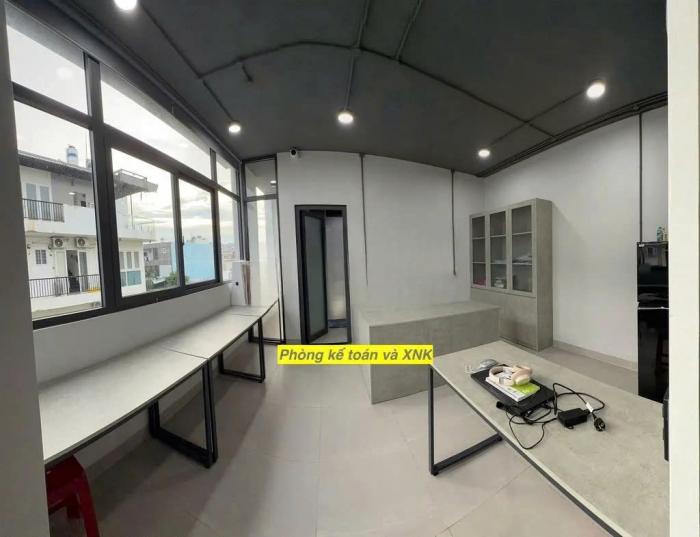 Cho thuê nhà góc 2 mặt tiền hẻm 154 đường Nguyễn Phúc Chu quận Tân Bình