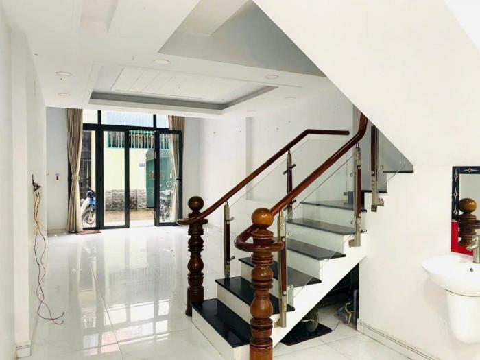 Cho thuê nhà hẻm 37 đường Nhất Chi Mai quận Tân Bình