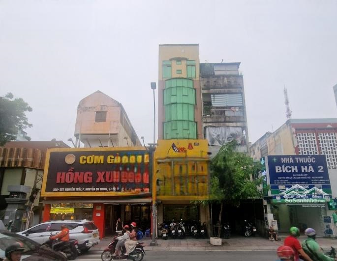 Cho thuê nhà mặt tiền đường Nguyễn Trãi quận 1
