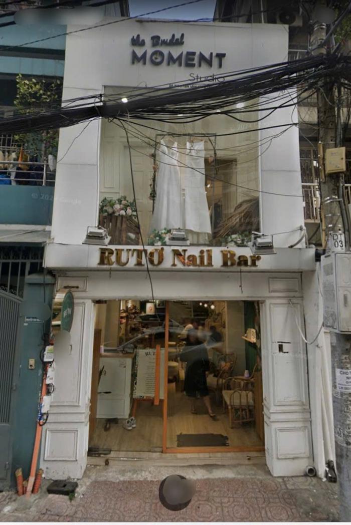 Cho thuê nhà mặt tiền đường Nguyễn Văn Nguyễn Quận 1