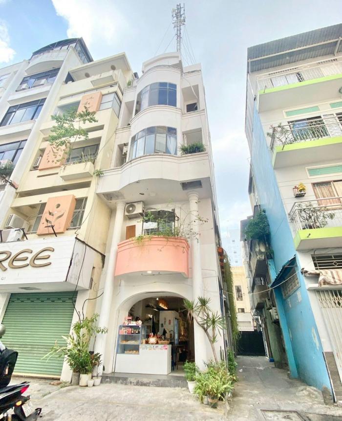 Cho thuê nhà mặt tiền đường Nguyễn Văn Thủ Quận 1