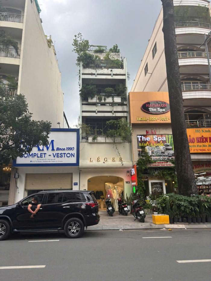 Cho thuê nhà mặt tiền đường Lý Tự Trọng Quận 1