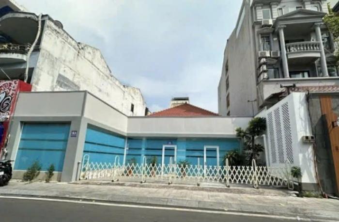 Cho thuê nhà mặt tiền đường Đặng Dung Quận 1