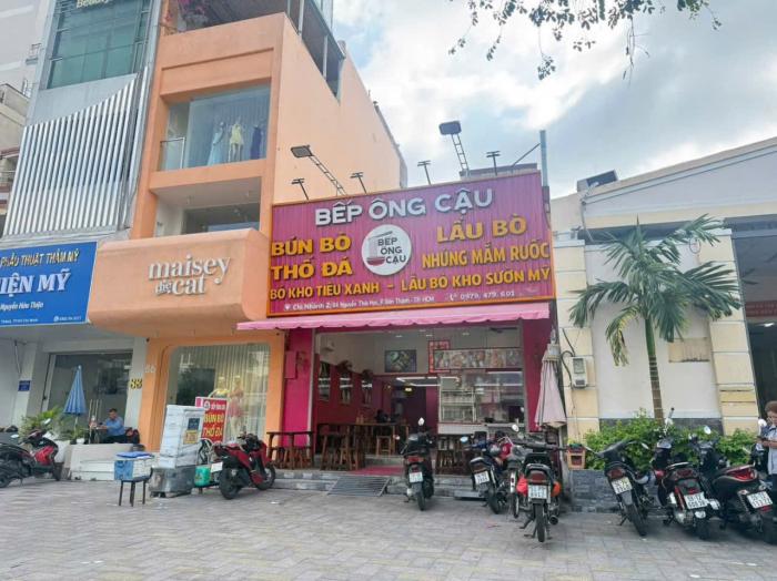 Cho thuê nhà mặt tiền đường Nguyễn Thái Học Quận 1
