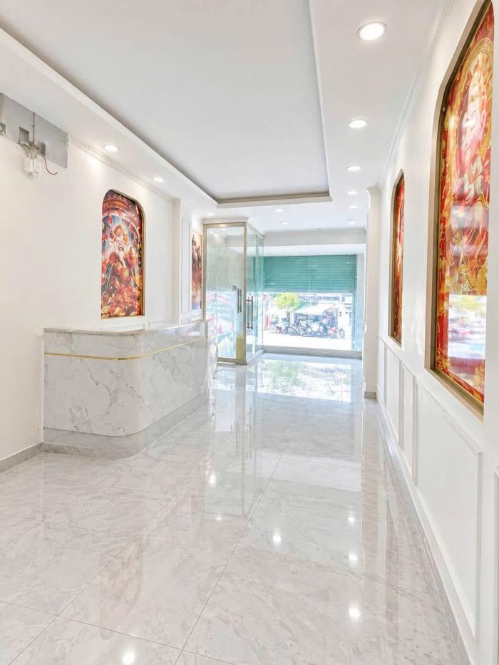 Cho thuê nhà mặt tiền 434 Hai Bà Trưng Quận 1