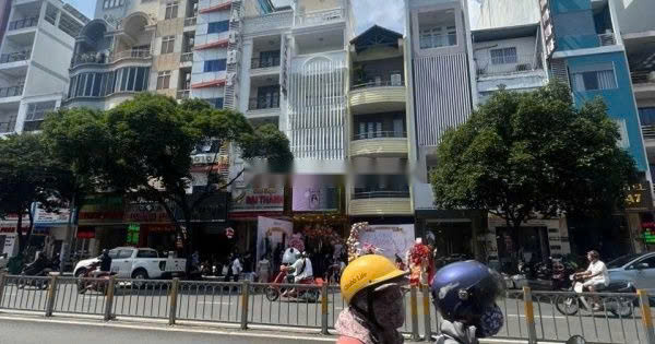 Cho thuê nhà mặt tiền đường Lê Hồng Phong quận 10