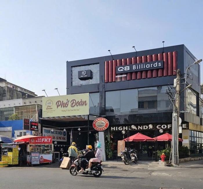 Cho thuê nhà mặt tiền đường Cách Mạng Tháng 8 Quận 10