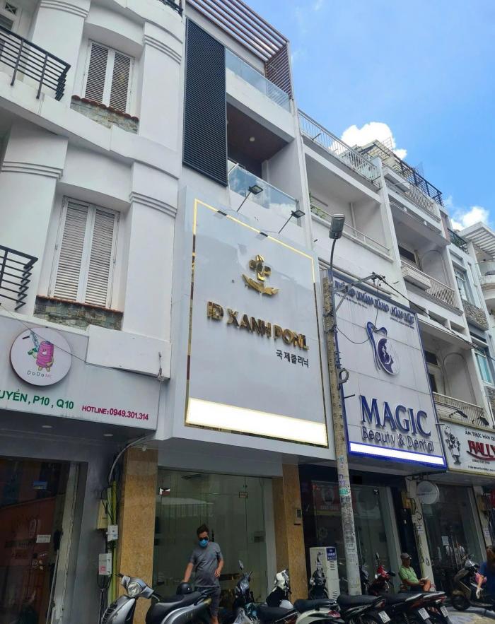 Cho thuê nhà mặt tiền đường Trần Minh Quyền Quận 10