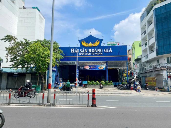 Cho thuê nhà góc 2 mặt tiền đường 3/2 Quận 10