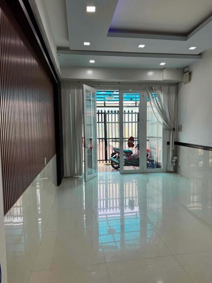 Cho thuê nhà đường Tam Đảo Quận 10