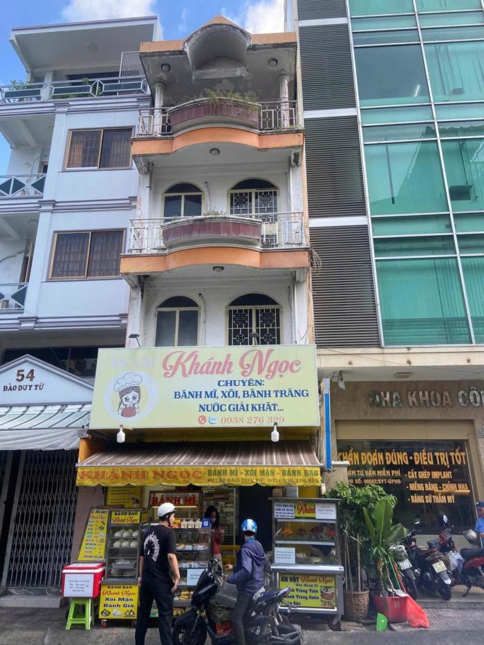 Cho thuê nhà mặt tiền 52 Đào Duy Từ Quận 10