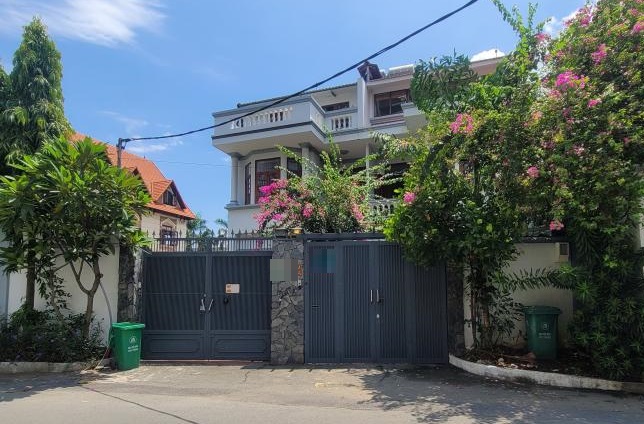 Cho thuê nhà mặt tiền đường Nguyễn Ư Dĩ Thảo Điền Quận 2
