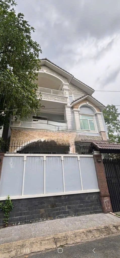 Cho thuê nhà mặt tiền đường Bùi Tá Hán, nhà nguyên căn chính chủ quận 2