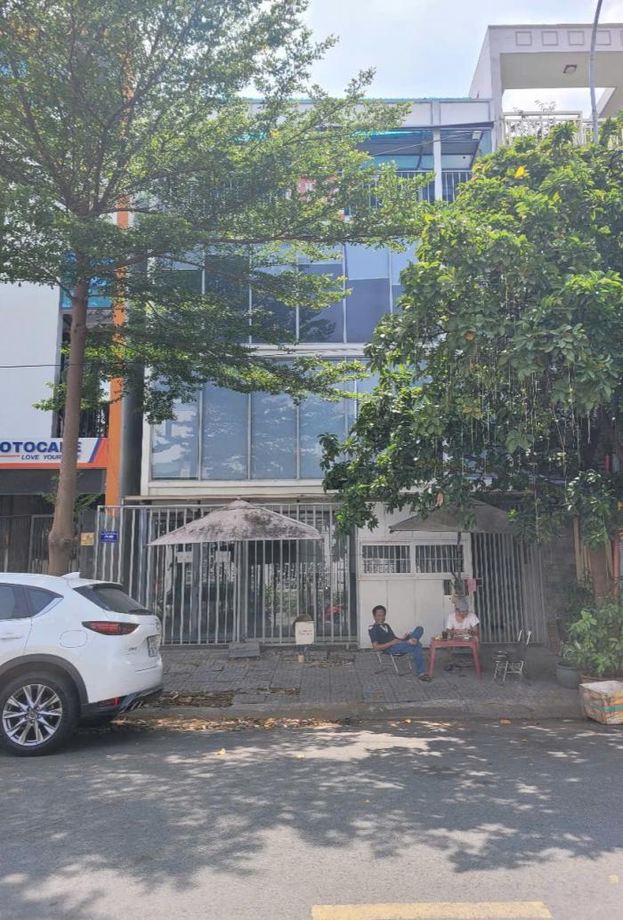 Cho thuê nhà mặt tiền đường Bùi Tá Hán An Phú Quận 2