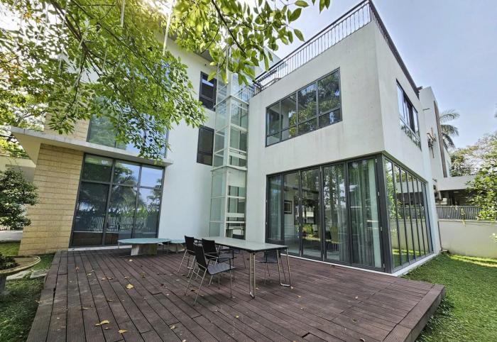 Cho thuê nhà mặt tiền đường Giang Văn Minh P. An Phú Quận 2