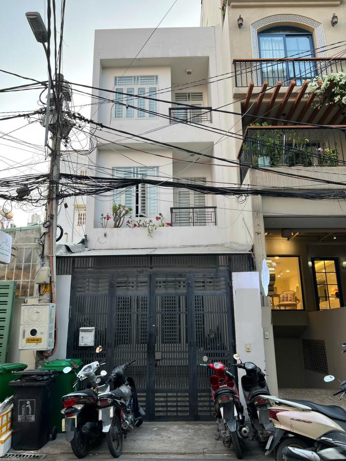 Cho thuê nhà mặt tiền đường Nguyễn Bá Huân P. Thảo Điền Quận 2