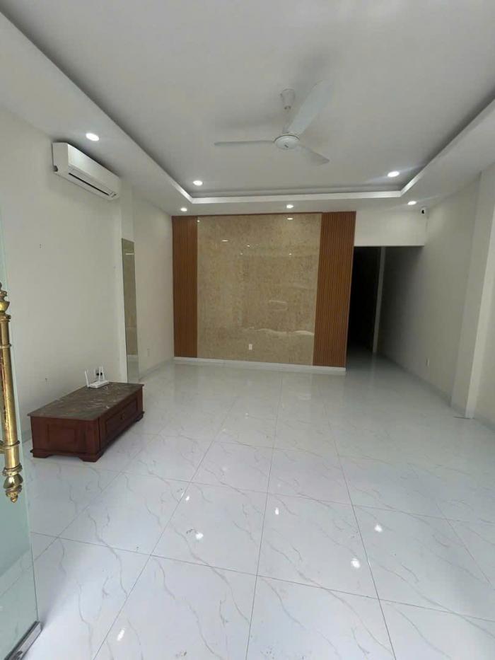 Cho thuê nhà mặt tiền đường 12 P. An Phú Quận 2