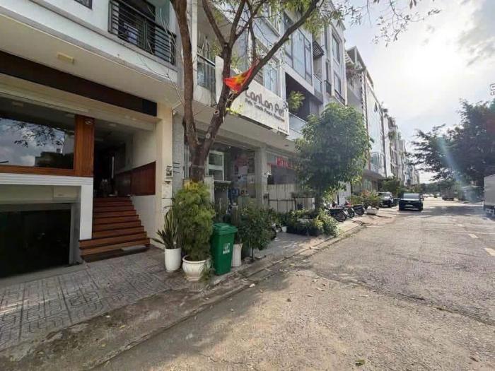 Cho thuê nhà mặt tiền 79 đường số 5 Quận 2