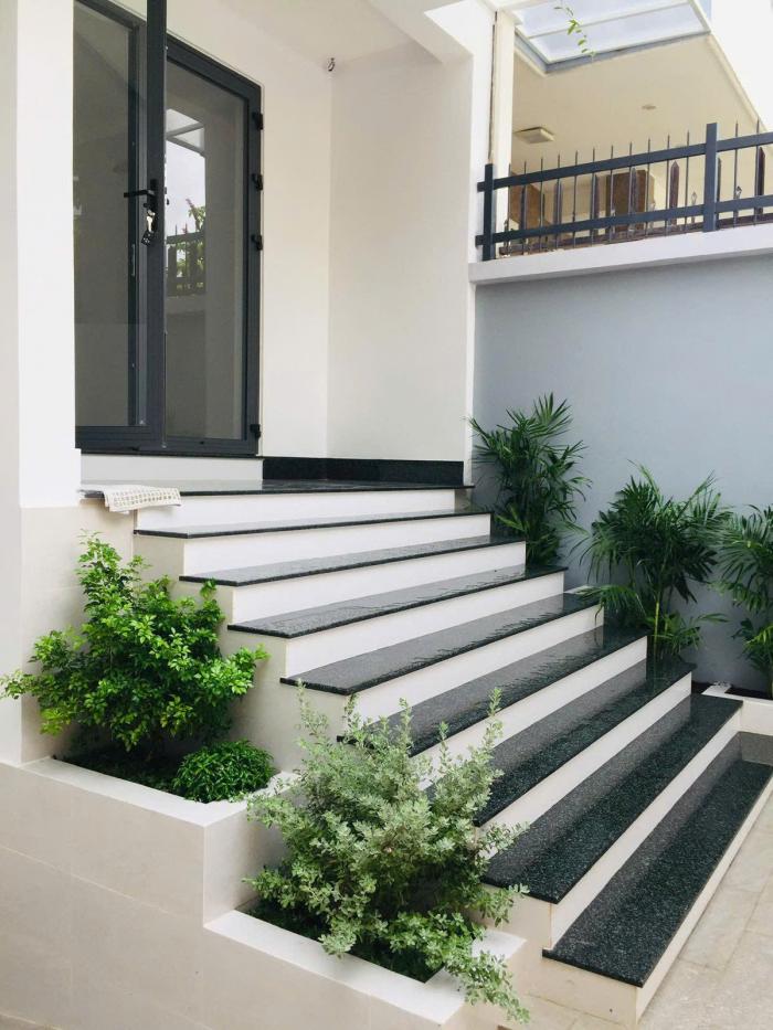 Cho thuê villa khu biệt thự Hà Đô gần đảo Kim Cương Quận 2